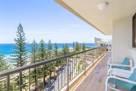 Columbia Beachfront Apartments On Rainbow Bay - Tourism TAS 27