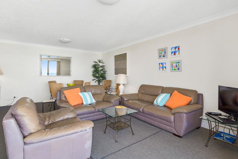 Columbia Beachfront Apartments On Rainbow Bay - Tourism TAS 30