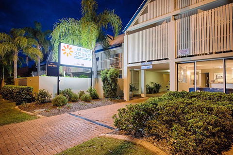 At The Sound Noosa Motel - Hobart Tourism 18