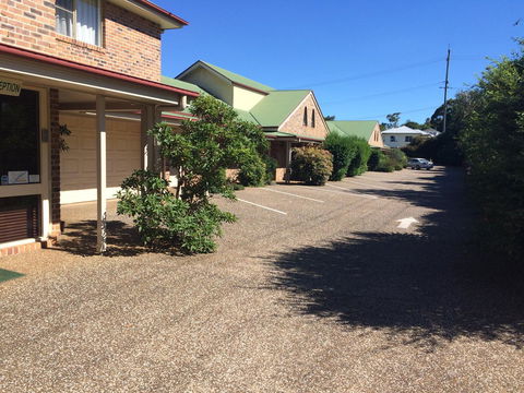 Country Gardens Motor Inn - Hobart Tourism 0