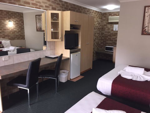 Country Gardens Motor Inn - Hobart Tourism 16
