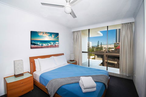 Seacrest Beachfront Apartments Surfers Paradise - Hobart Tourism 10