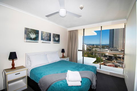 Seacrest Beachfront Apartments Surfers Paradise - Hobart Tourism 27