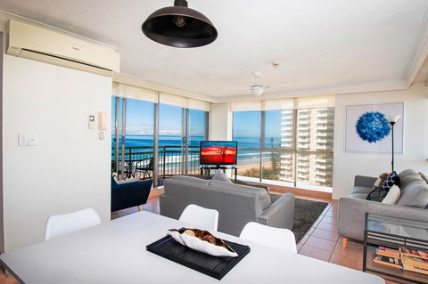 Seacrest Beachfront Apartments Surfers Paradise - Hobart Tourism 21