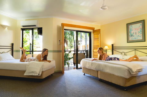 Palm Royale Cairns - Hobart Tourism 22