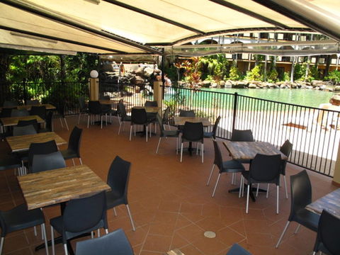 Palm Royale Cairns - Hobart Tourism 7