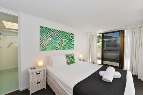 Seascape Holidays - Tropical Reef Apartments - Hobart Tourism 7