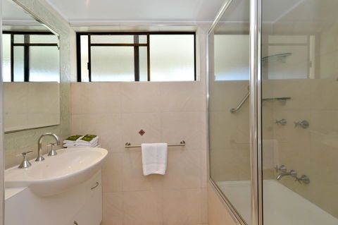 Seascape Holidays - Tropical Reef Apartments - Hobart Tourism 18