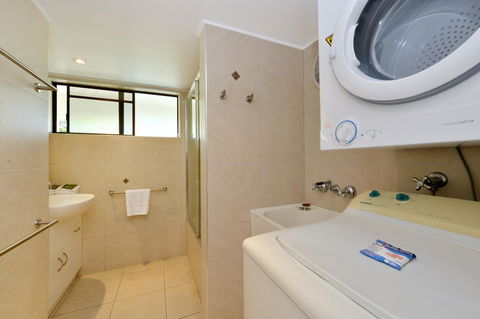 Seascape Holidays - Tropical Reef Apartments - Hobart Tourism 19