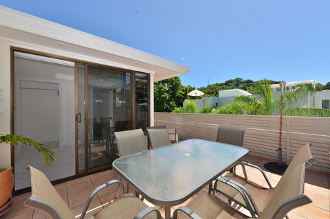 Seascape Holidays - Tropical Reef Apartments - Hobart Tourism 20