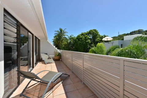 Seascape Holidays - Tropical Reef Apartments - Hobart Tourism 21