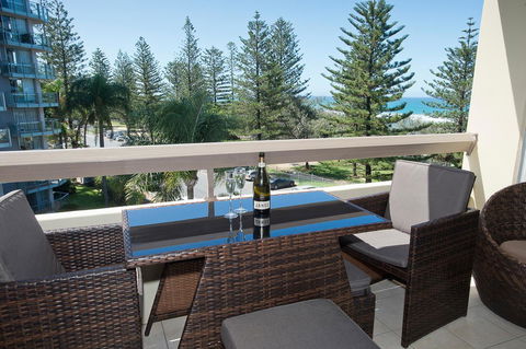 Oceania On Burleigh Beach - Hobart Tourism 1
