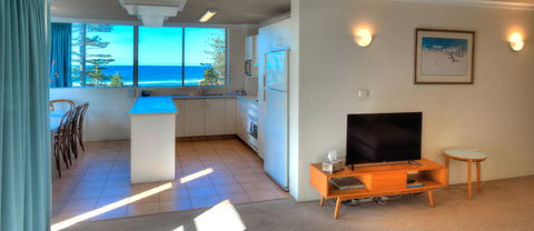 Oceania On Burleigh Beach - Hobart Tourism 2