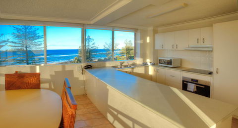 Oceania On Burleigh Beach - Hobart Tourism 3