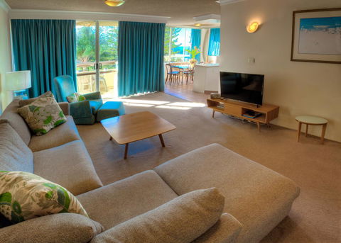 Oceania On Burleigh Beach - Hobart Tourism 32