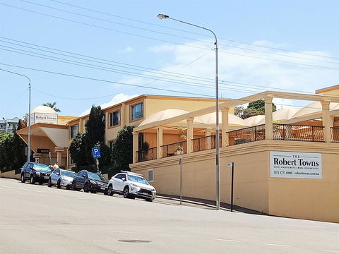 The Robert Towns - Hobart Tourism 12