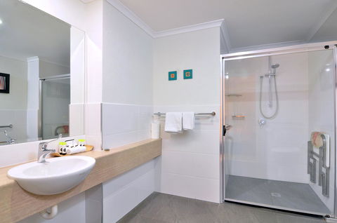 Le Cher Du Monde Adults Only - Hobart Tourism 9