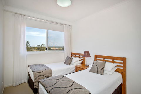 Kirra Beach Apartments - Hobart Tourism 32