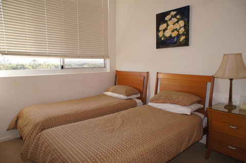 Kirra Beach Apartments - Hobart Tourism 24