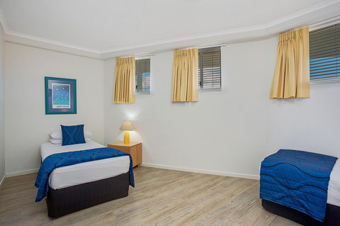 Kirra Beach Apartments - Hobart Tourism 17