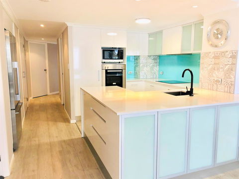 Kirra Beach Apartments - Hobart Tourism 1