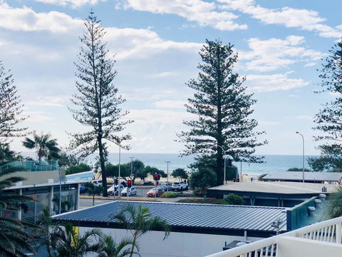 Kirra Beach Apartments - Hobart Tourism 5