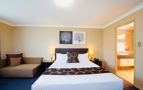 Ambassador On Ruthven - Tourism TAS 16