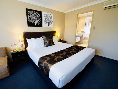 Ambassador On Ruthven - Tourism TAS 2