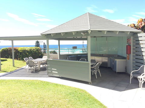 Surfers International Apartments - Hobart Tourism 8
