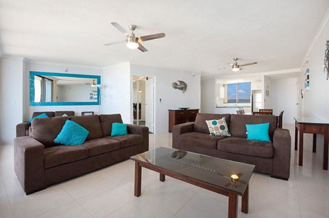 Surfers International Apartments - Hobart Tourism 11