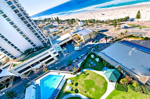 Surfers International Apartments - Hobart Tourism 5