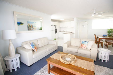 San Marino By The Sea Apartments - Tourism TAS 6