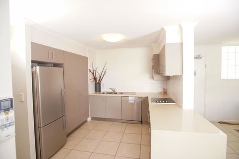 San Marino By The Sea Apartments - Tourism TAS 19