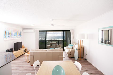San Marino By The Sea Apartments - Tourism TAS 16