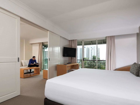 Novotel Cairns Oasis Resort - Tourism TAS 41
