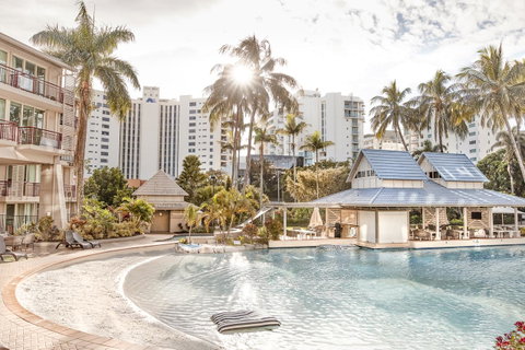 Novotel Cairns Oasis Resort - Tourism TAS 1