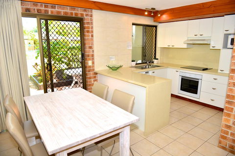 Noosa Village River Resort - Hobart Tourism 36