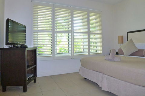 5231 BEACH CLUB PENTHOUSE - Hobart Tourism 7