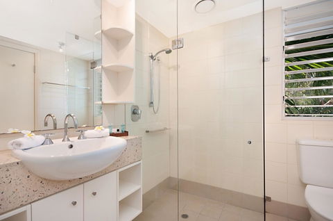 5231 BEACH CLUB PENTHOUSE - Hobart Tourism 10