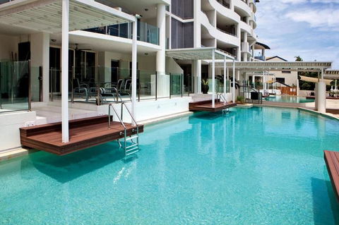 Waters Edge Apartment Cairns - Hobart Tourism 0