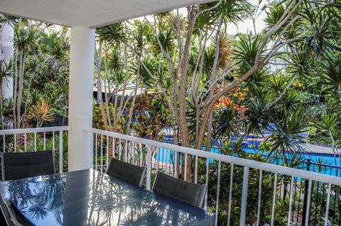 Surfers Beach Holiday Apartments - Hobart Tourism 13