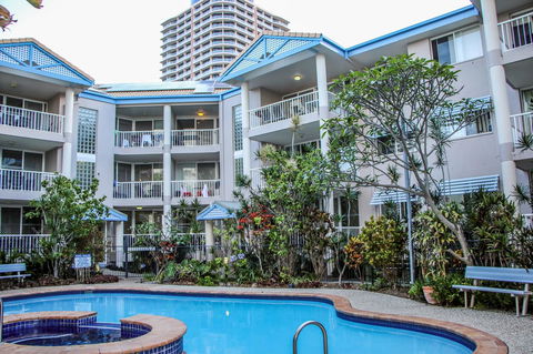 Surfers Beach Holiday Apartments - Hobart Tourism 3