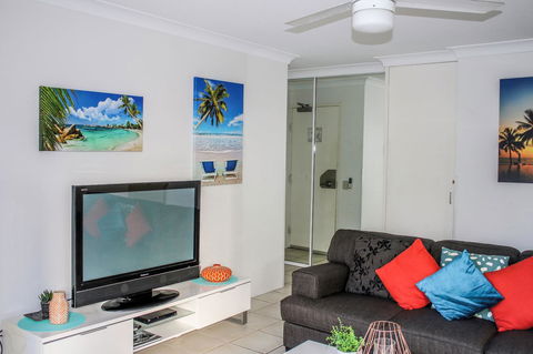 Surfers Beach Holiday Apartments - Hobart Tourism 17