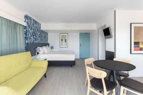 Vibe Hotel Gold Coast - Hobart Tourism 35