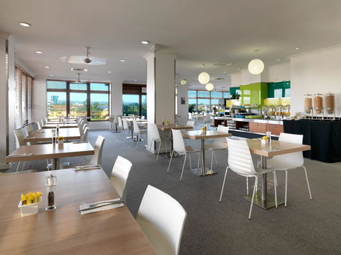 Vibe Hotel Gold Coast - Hobart Tourism 34