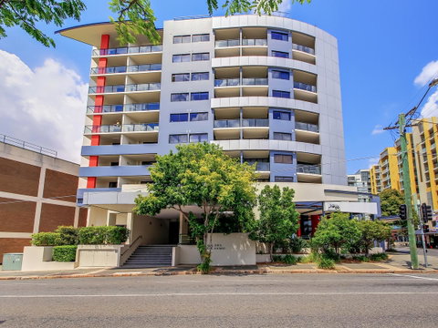 Tribeca Apartments - Tourism TAS 11