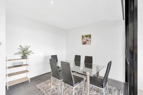 Circle On Cavill, Apartments And Sub Penthouses - We Accommodate - Hobart Tourism 11