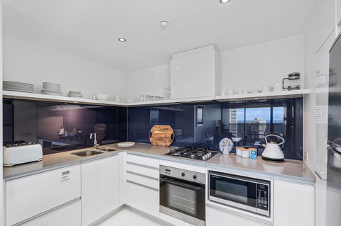 Circle On Cavill, Apartments And Sub Penthouses - We Accommodate - Hobart Tourism 4