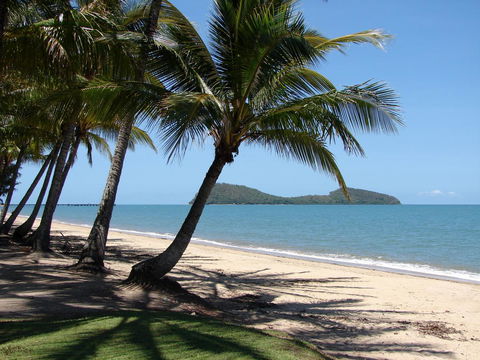 Palm Cove Beach Apartment - Hobart Tourism 25
