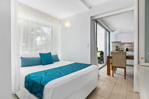Palm Cove Beach Apartment - Hobart Tourism 11